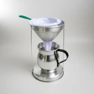 Cafetera Artesanal En Aluminio Con Jarra Y Colador